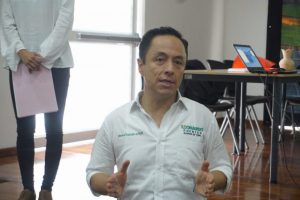 Alcalde Leonardo Puentes cumple los días de arresto y continúa con su agenda programada