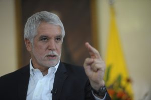 Según encuesta Gallup imagen negativa de Peñalosa bajó 4 puntos