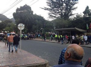 100 personas capturadas en Barrio Lourdes de Bogotá