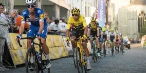 Egan Bernal fue segundo en el criterium de Aalst