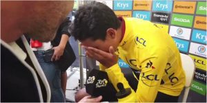 El video de Egan Bernal llorando tras saberse líder del Tour de Francia