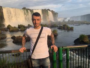 Sebastián Marset el productor de conciertos más conocido de Uruguay
