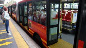 Por manifestaciones Transmilenio operará hasta las 10 pm