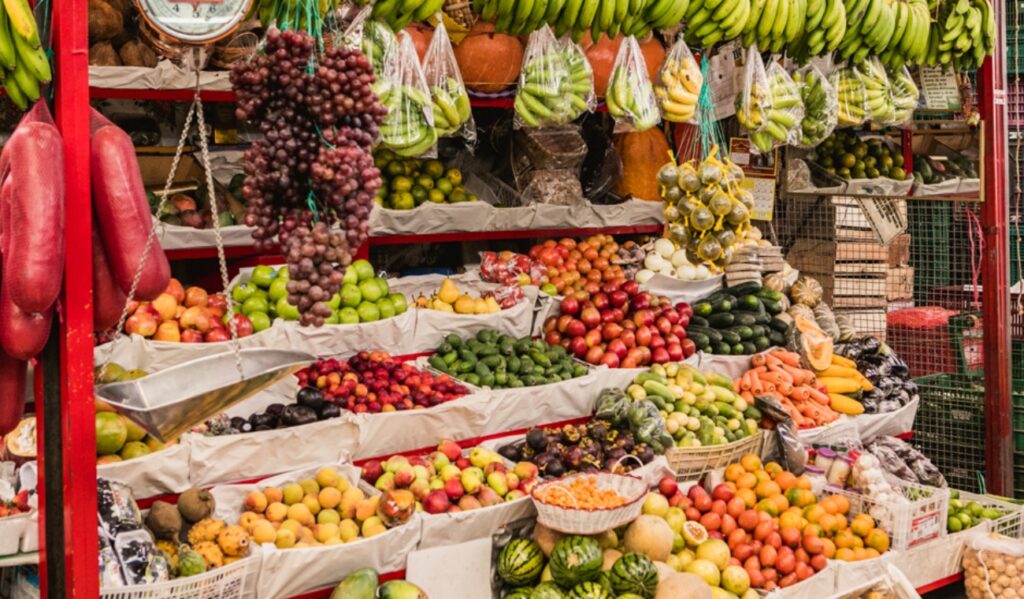 Alimentos esenciales bajan de precio: aproveche para hacer mercado; un alivio para el bolsillo