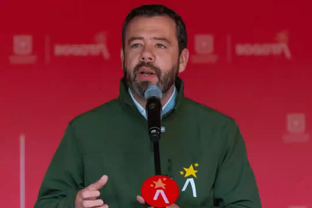 Alcalde de Bogotá confirma que en el domicilio del extranjero en Usaquén fueron hallados tres menores