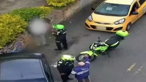Cámaras frustran robo de vehículo cargado con mercancía en Bogotá: policía capturó al delincuente