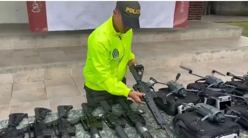 Se conoce el arsenal «de terror» incautado a «Iván Mordisco»: Armas de alta potencia y tecnología