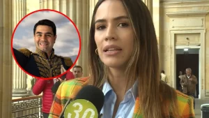 Mafe Carrascal posesionó a Simón Bolívar y recordaron que dijo que en Colombia se trabajan 60 horas al día