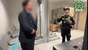 Cayó «falso piloto» extranjero en Bogotá: Iba para España cargado con cocaína
