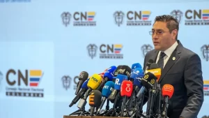 Cristian Quiroz renunció a la presidencia del CNE