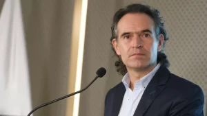 Fico reveló listado de exfuncionarios en el Gobierno Petro