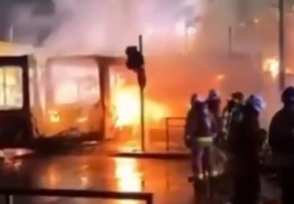 Huían de la policía y se pasaron un semáforo en rojo: fatal accidente en Chile dejó siete venezolanos muertos