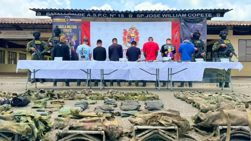 Ocho integrantes del Clan del Golfo se entregaron