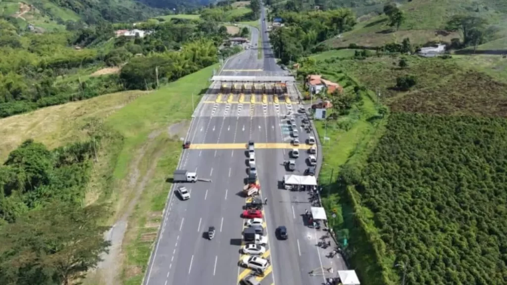 Suben tres peajes en la Autopista Norte de Bogotá