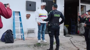 ¡Se colgaron del gas y los descubrieron! Cuatro capturados tras operativo en Bogotá